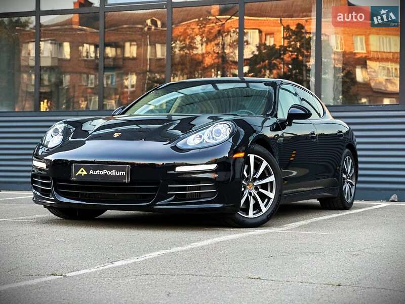 Фастбек Porsche Panamera 2015 в Києві фото 7 Фастбек Porsche Panamera 2015 в Києві