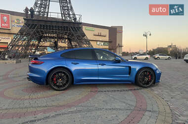 Фастбэк Porsche Panamera 2017 в Киеве