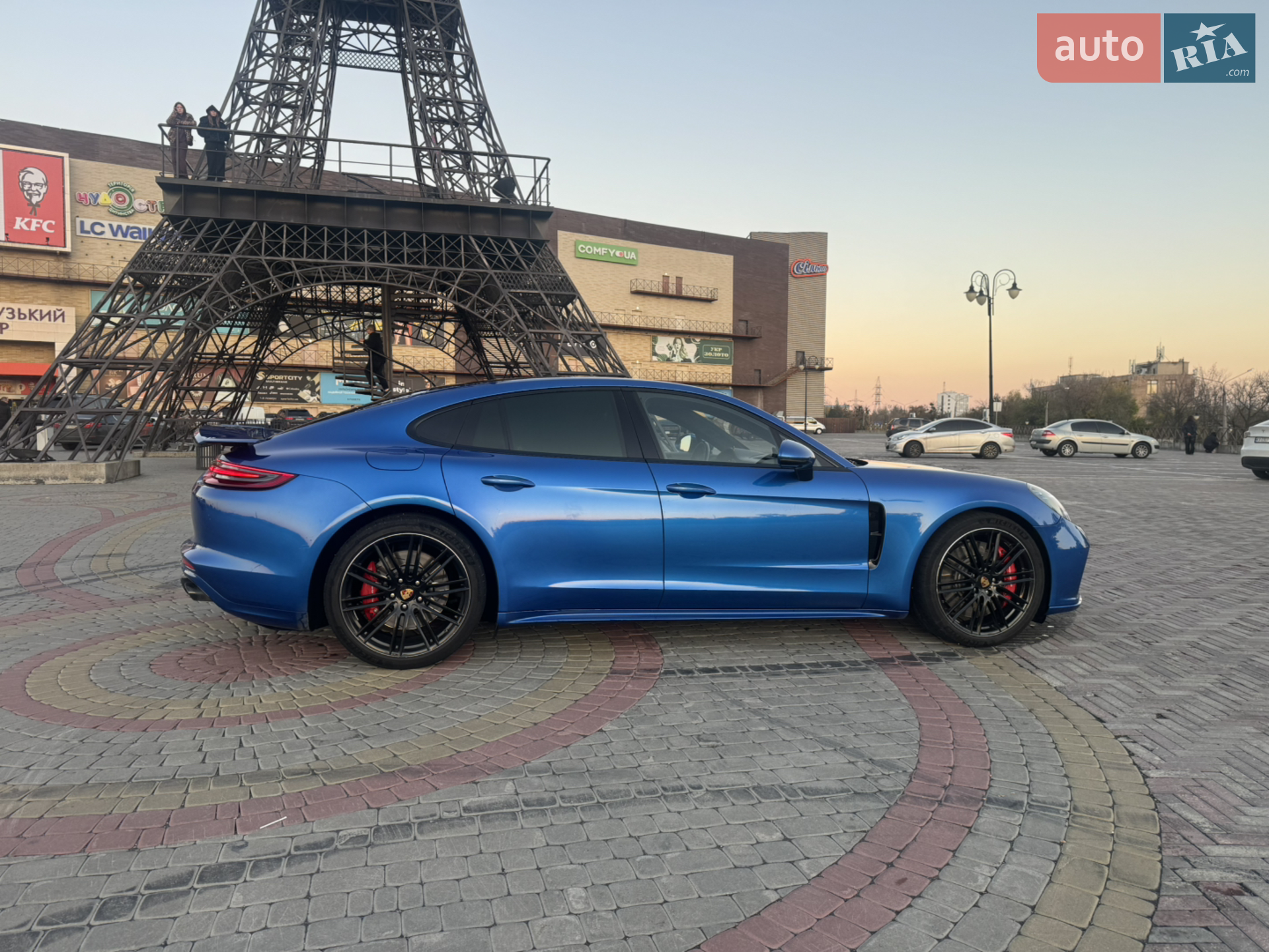 2017 Porsche Panamera - мініатюра 4
