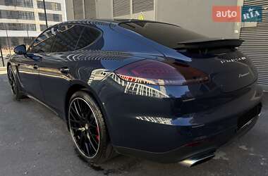 Фастбэк Porsche Panamera 2013 в Киеве