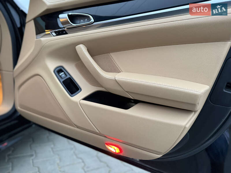Фастбэк Porsche Panamera 2014 в Киеве