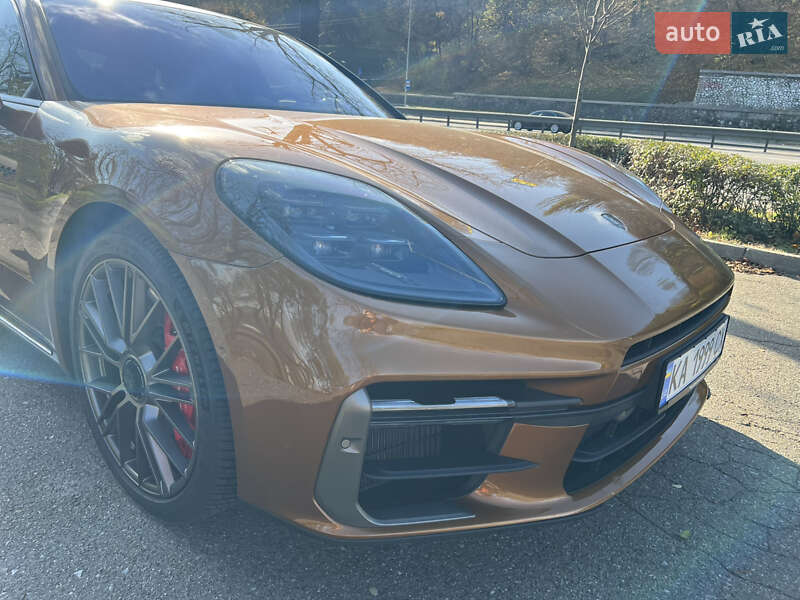 Фастбек Porsche Panamera 2024 в Києві