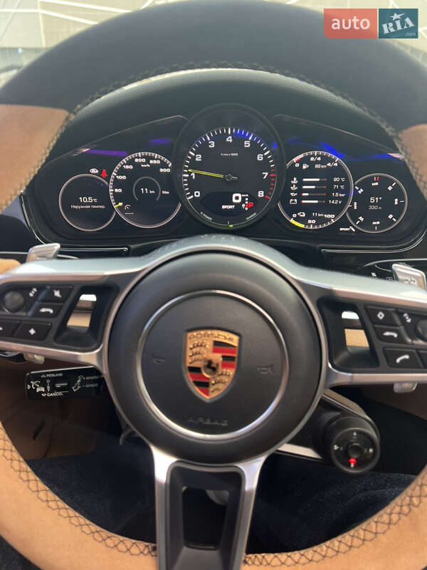 Фастбек Porsche Panamera 2017 в Львові