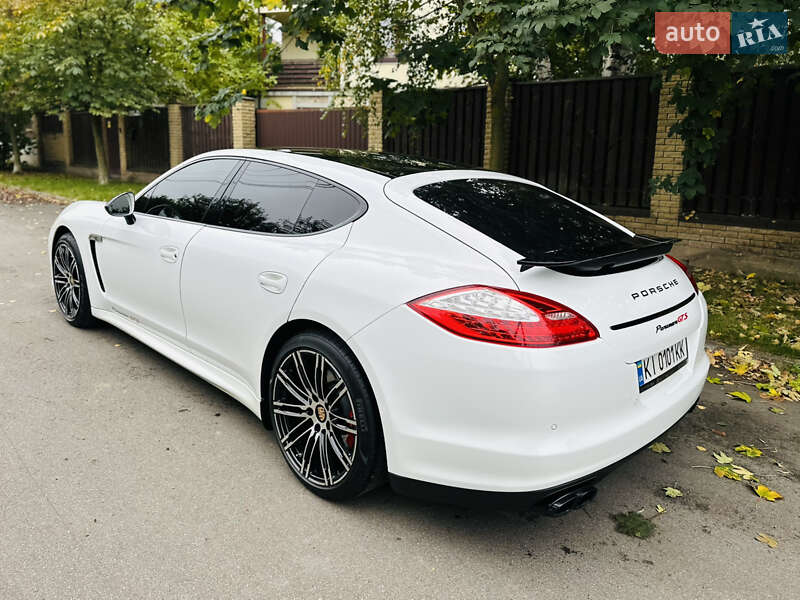 Фастбек Porsche Panamera 2012 в Києві фото 7 Фастбек Porsche Panamera 2012 в Києві