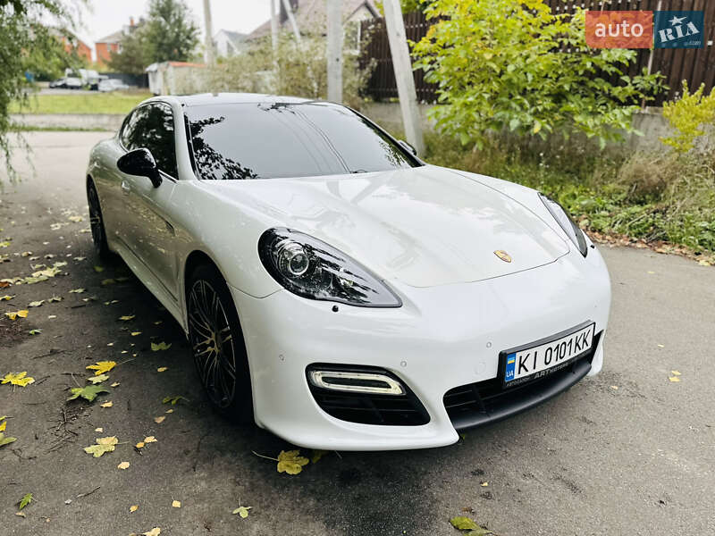 Фастбек Porsche Panamera 2012 в Києві фото 15 Фастбек Porsche Panamera 2012 в Києві