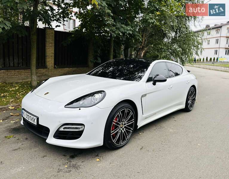 Фастбек Porsche Panamera 2012 в Києві фото 19 Фастбек Porsche Panamera 2012 в Києві
