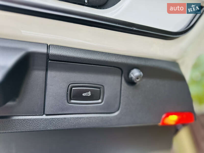 Фастбек Porsche Panamera 2012 в Києві фото 36 Фастбек Porsche Panamera 2012 в Києві