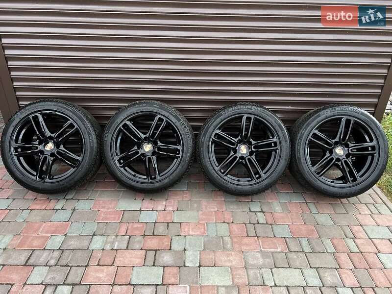 Фастбек Porsche Panamera 2010 в Львові