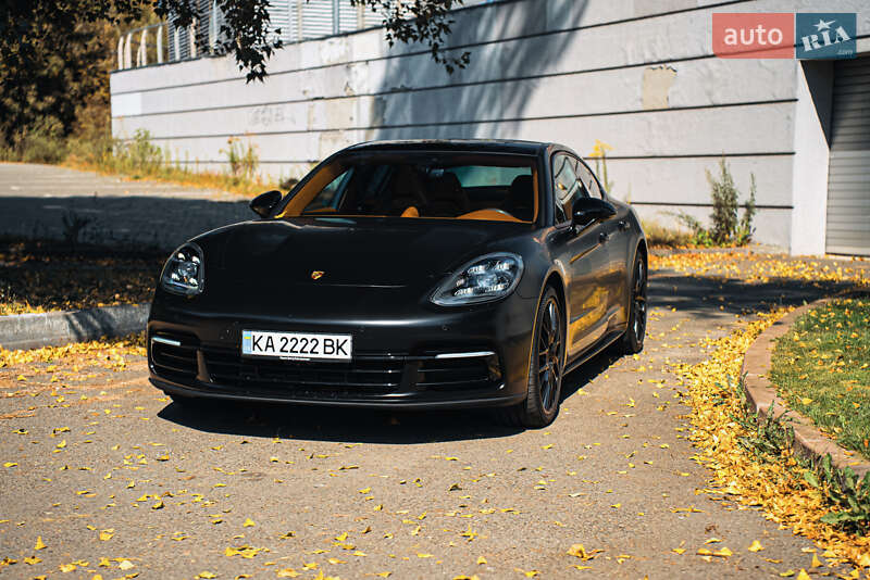 Фастбэк Porsche Panamera 2020 в Киеве