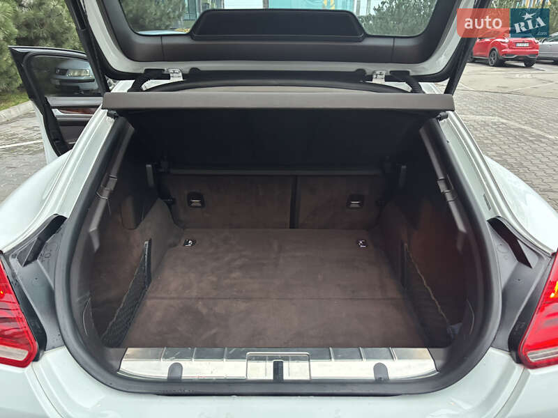 Фастбэк Porsche Panamera 2013 в Киеве