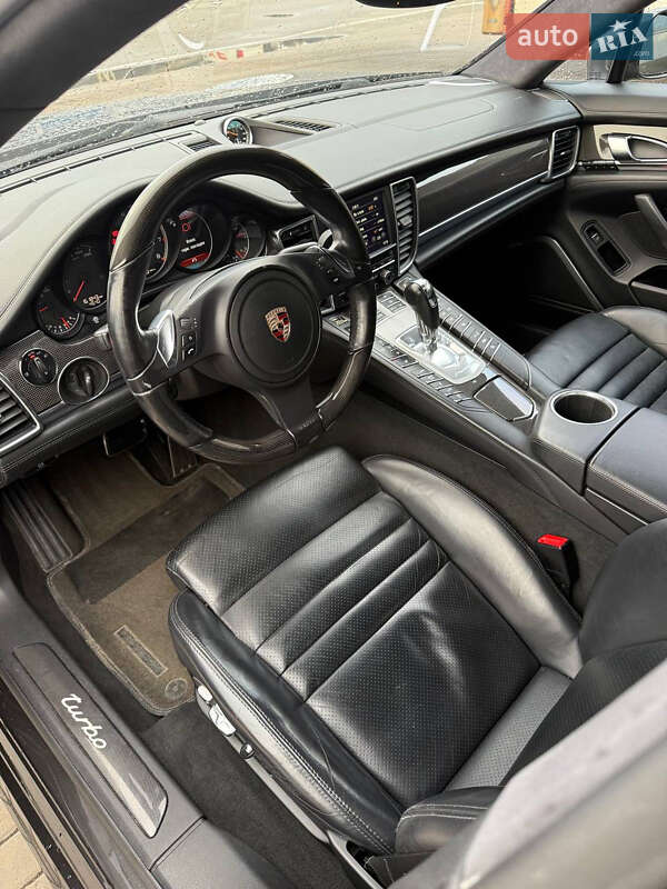 Фастбек Porsche Panamera 2009 в Києві