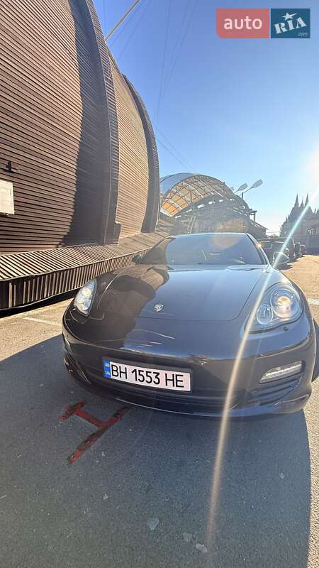 Фастбек Porsche Panamera 2010 в Одесі фото 3 Фастбек Porsche Panamera 2010 в Одесі