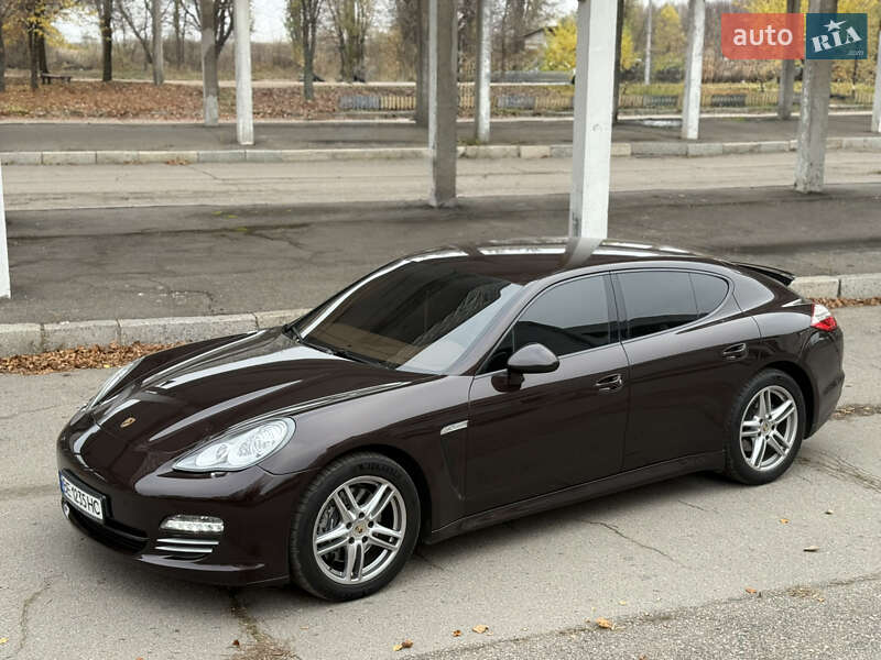 Фастбэк Porsche Panamera 2012 в Черкассах фото 15 Фастбэк Porsche Panamera 2012 в Черкассах