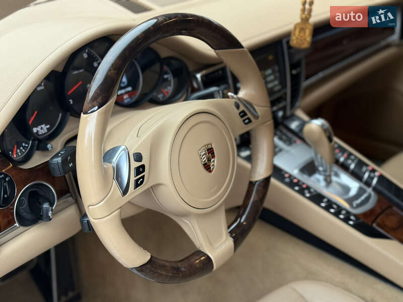 Фастбэк Porsche Panamera 2012 в Черкассах фото 34 Фастбэк Porsche Panamera 2012 в Черкассах