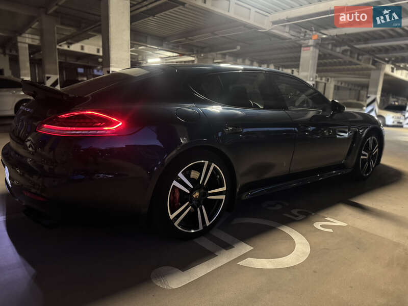 Фастбек Porsche Panamera 2013 в Києві фото 15 Фастбек Porsche Panamera 2013 в Києві