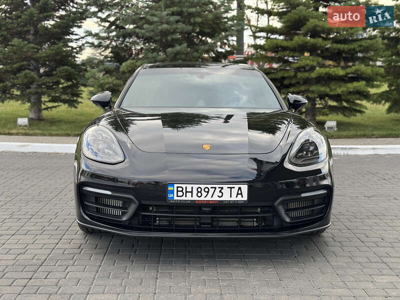 Фастбэк Porsche Panamera 2022 в Одессе