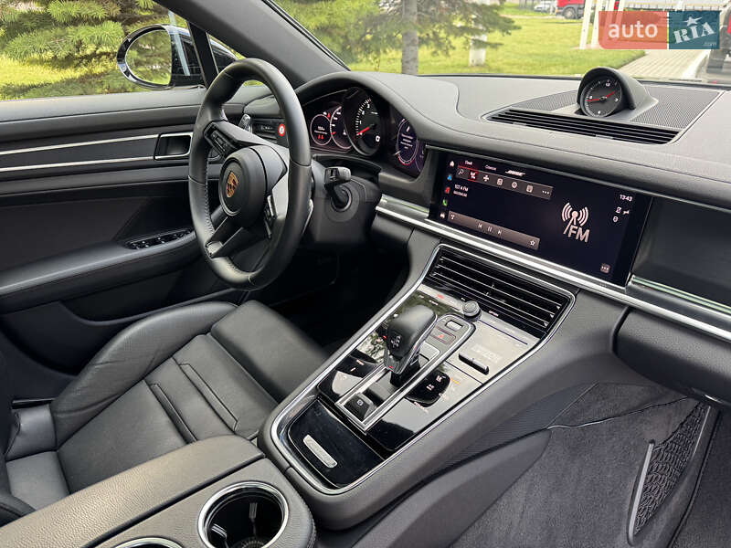 Фастбэк Porsche Panamera 2022 в Одессе