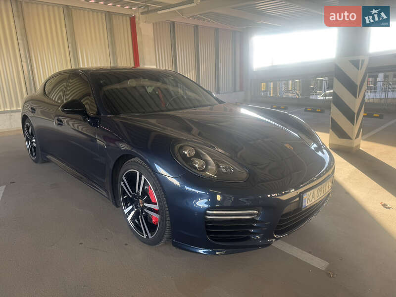 Фастбек Porsche Panamera 2013 в Києві фото 20 Фастбек Porsche Panamera 2013 в Києві
