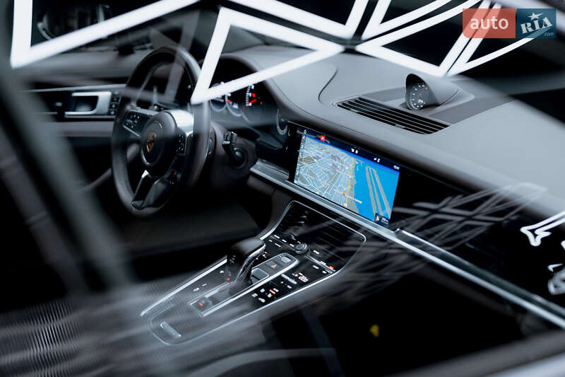 Фастбек Porsche Panamera 2020 в Дніпрі фото 12 Фастбек Porsche Panamera 2020 в Дніпрі