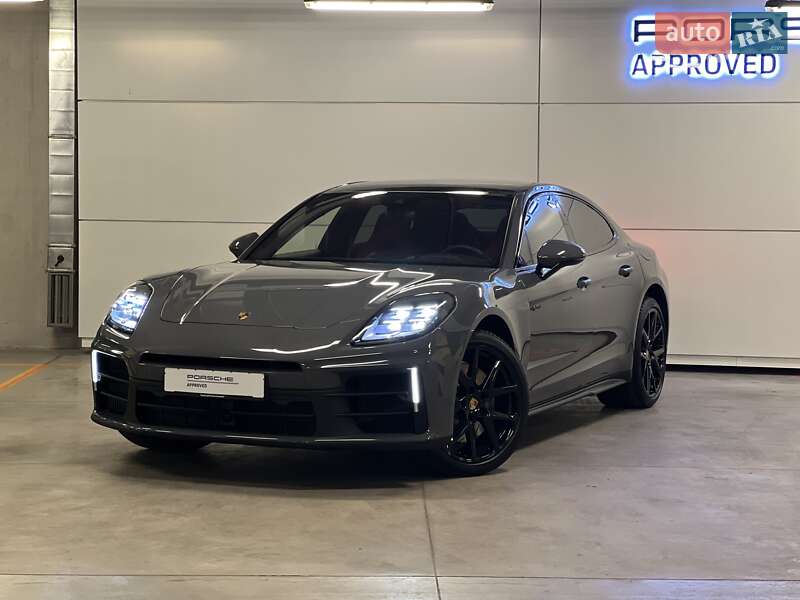 Фастбэк Porsche Panamera 2025 в Киеве