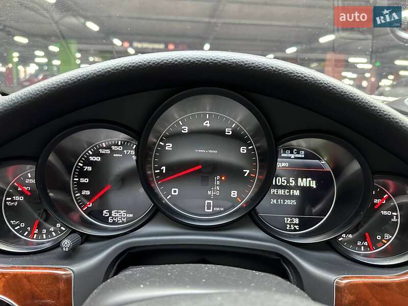 Фастбэк Porsche Panamera 2012 в Киеве