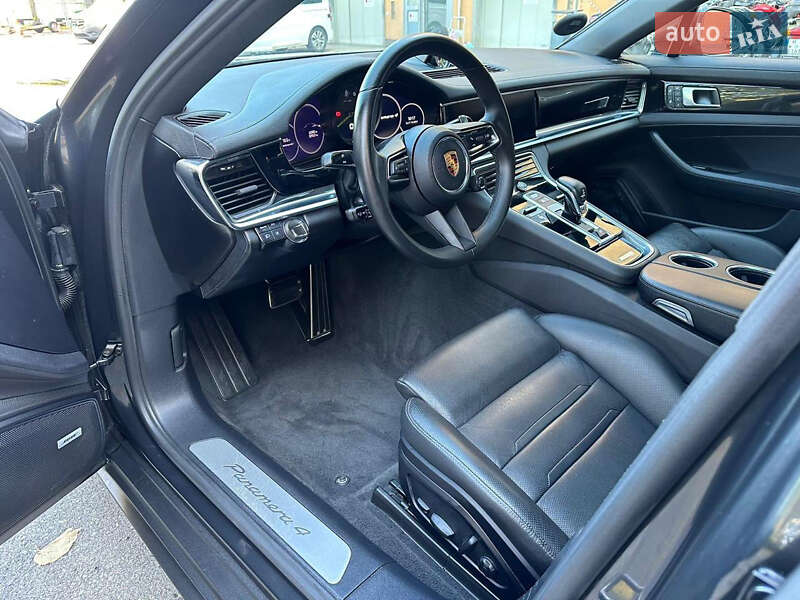 Фастбэк Porsche Panamera 2021 в Хмельницком