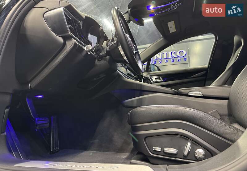 Фастбэк Porsche Panamera 2017 в Киеве