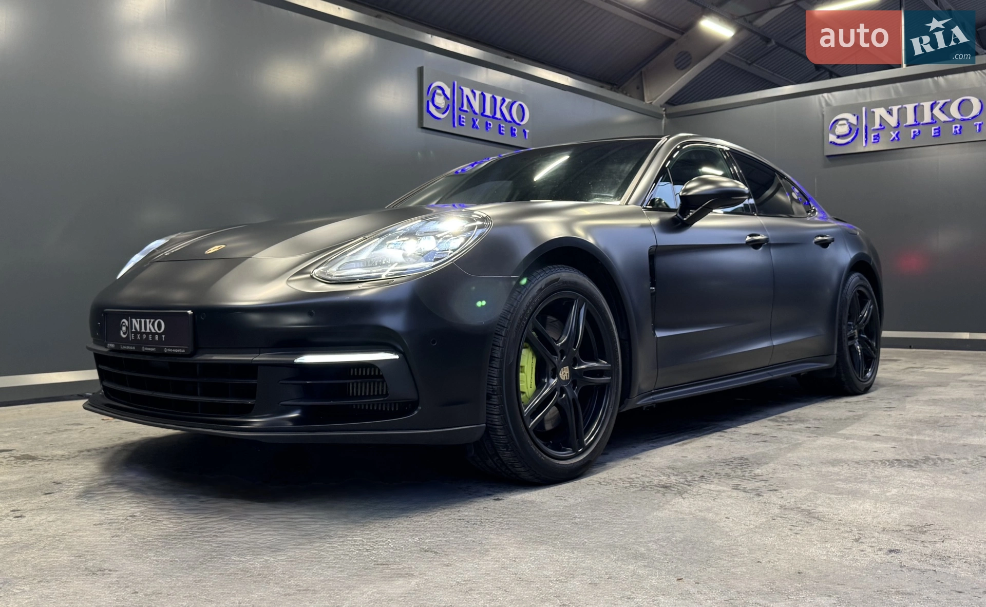 2017 Porsche Panamera - мініатюра 2