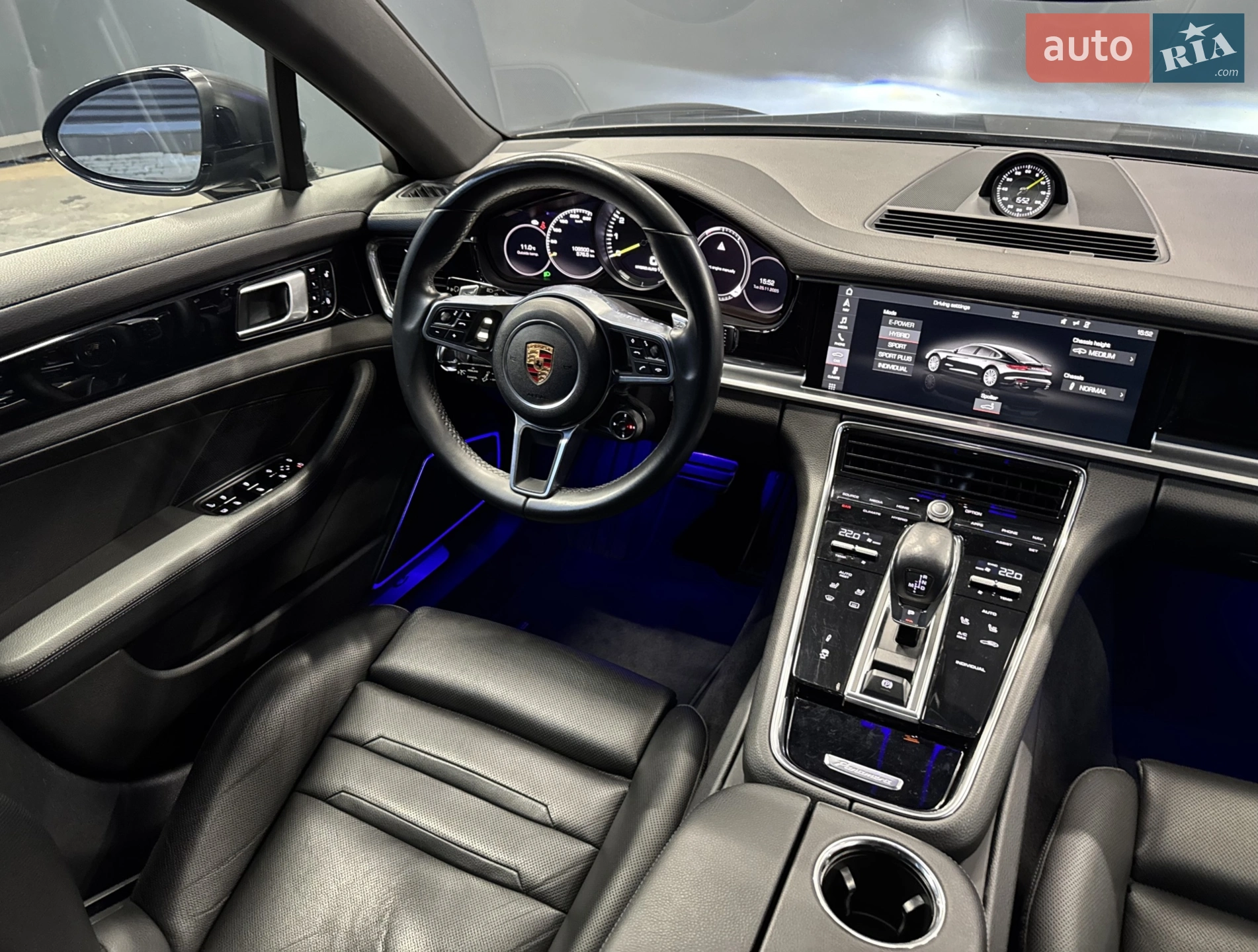 2017 Porsche Panamera - мініатюра 25