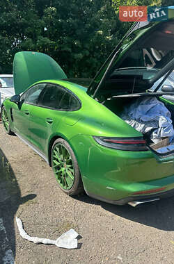 Фастбэк Porsche Panamera 2020 в Киеве