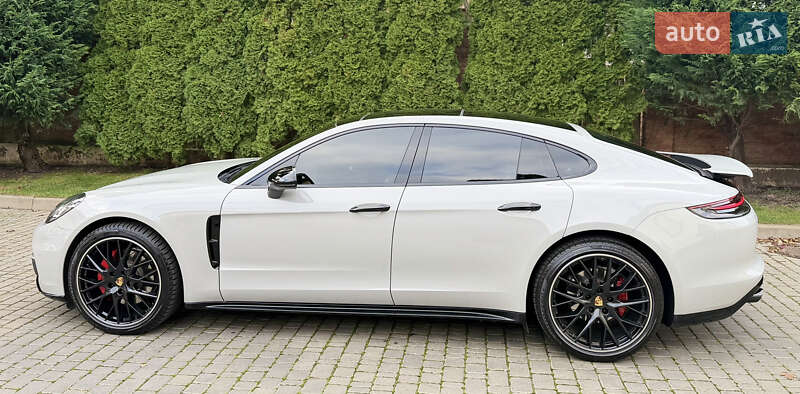 Фастбек Porsche Panamera 2017 в Одесі фото 16 Фастбек Porsche Panamera 2017 в Одесі