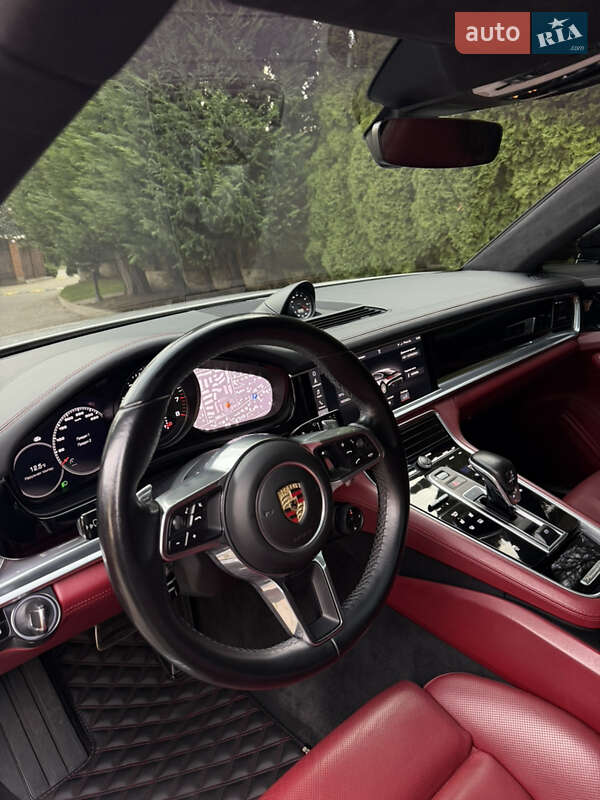 Фастбек Porsche Panamera 2017 в Одесі фото 30 Фастбек Porsche Panamera 2017 в Одесі