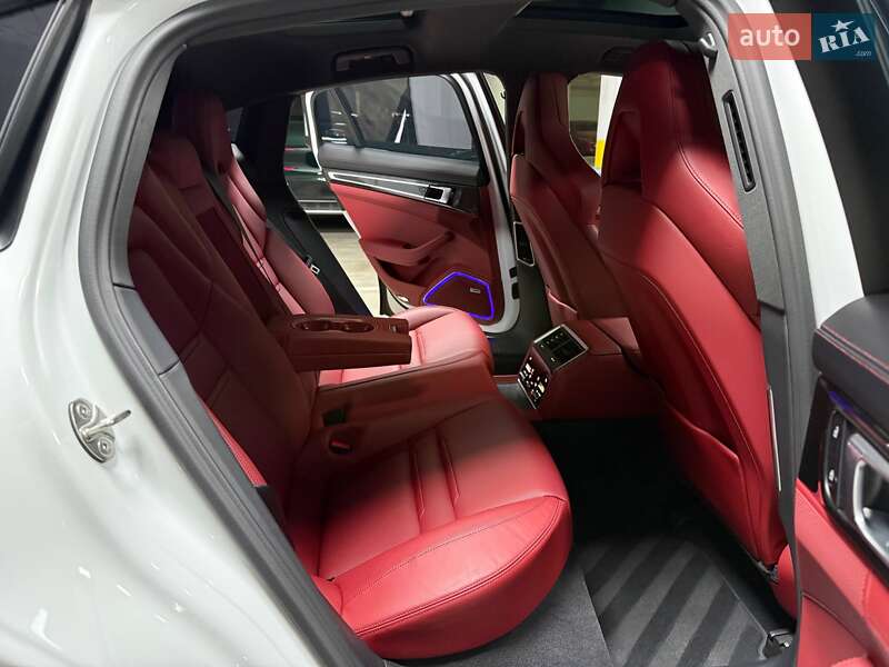 Фастбэк Porsche Panamera 2023 в Киеве фото 80 Фастбэк Porsche Panamera 2023 в Киеве