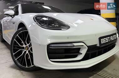 Фастбэк Porsche Panamera 2023 в Киеве