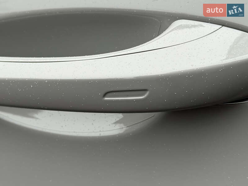 Фастбэк Porsche Panamera 2024 в Киеве