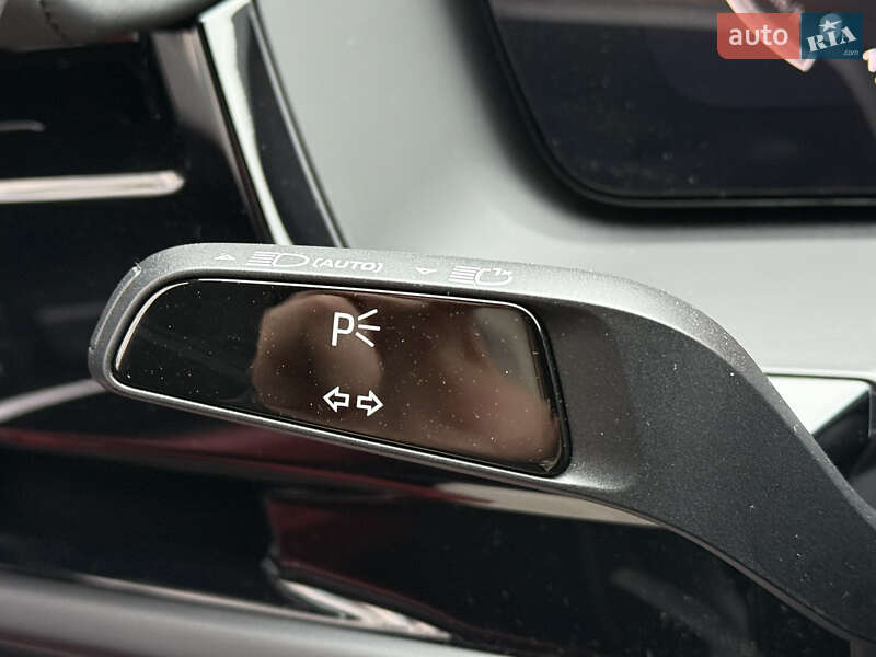 Фастбэк Porsche Panamera 2024 в Киеве