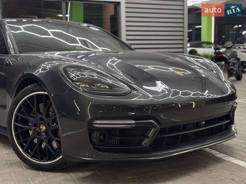 Фастбек Porsche Panamera 2023 в Києві