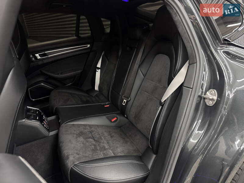 Фастбек Porsche Panamera 2023 в Києві