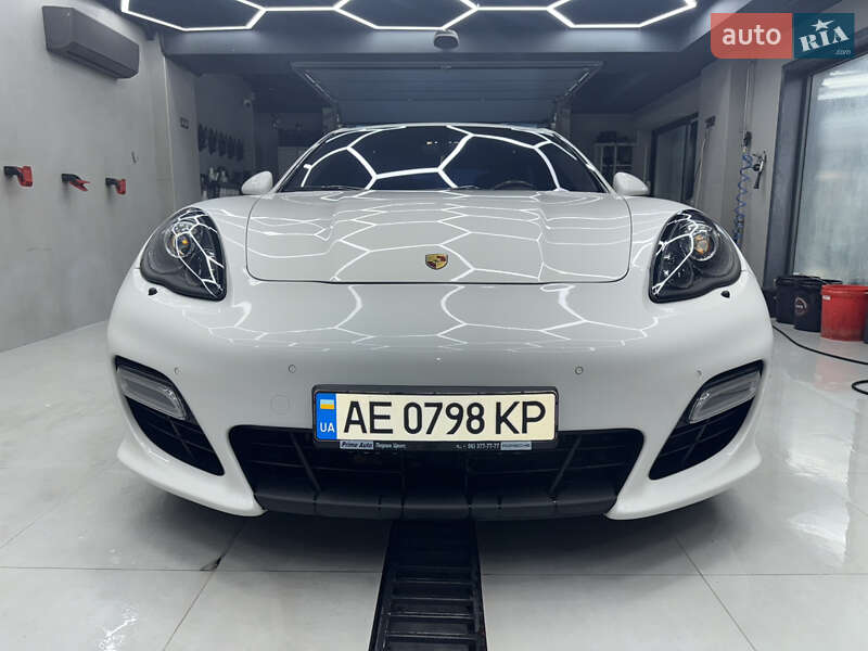 Фастбэк Porsche Panamera 2012 в Днепре фото 3 Фастбэк Porsche Panamera 2012 в Днепре