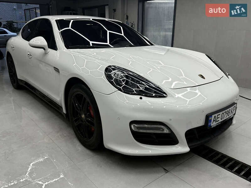 Фастбэк Porsche Panamera 2012 в Днепре фото 8 Фастбэк Porsche Panamera 2012 в Днепре