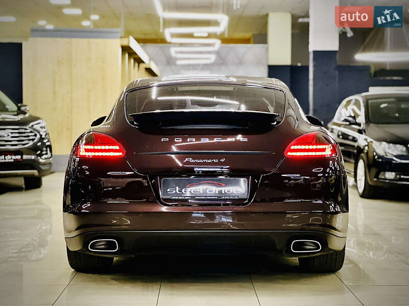 Фастбэк Porsche Panamera 2012 в Николаеве фото 8 Фастбэк Porsche Panamera 2012 в Николаеве