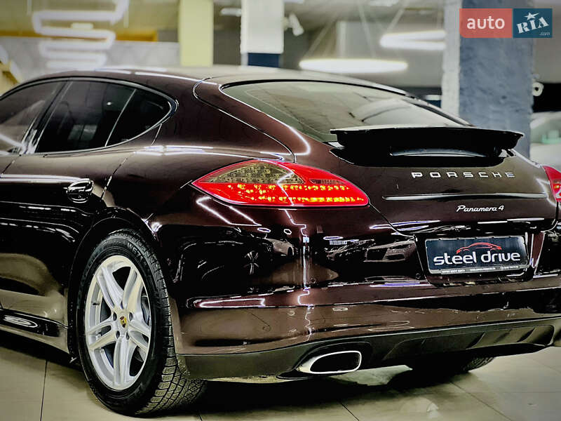 Фастбэк Porsche Panamera 2012 в Николаеве фото 10 Фастбэк Porsche Panamera 2012 в Николаеве