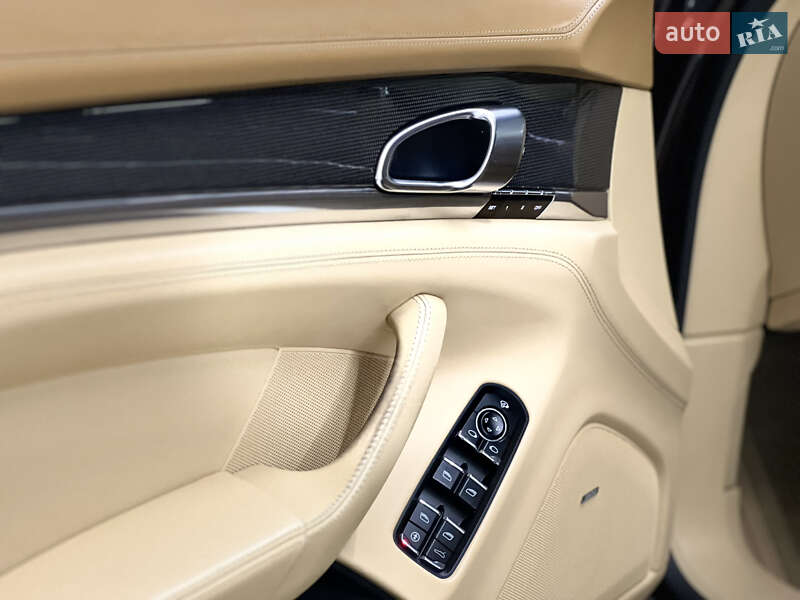 Фастбэк Porsche Panamera 2012 в Николаеве фото 14 Фастбэк Porsche Panamera 2012 в Николаеве