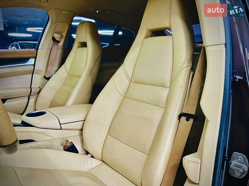 Фастбэк Porsche Panamera 2012 в Николаеве фото 17 Фастбэк Porsche Panamera 2012 в Николаеве