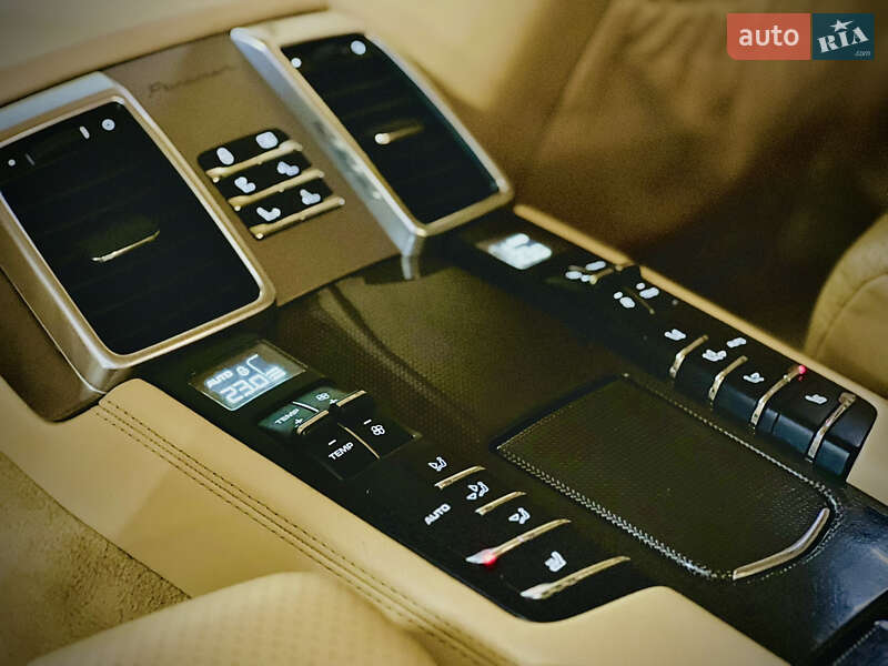 Фастбэк Porsche Panamera 2012 в Николаеве фото 19 Фастбэк Porsche Panamera 2012 в Николаеве