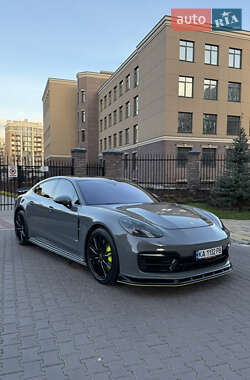 Фастбэк Porsche Panamera 2016 в Киеве