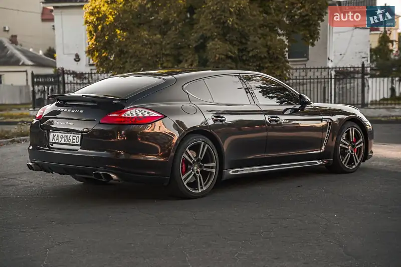 Porsche Panamera 2011