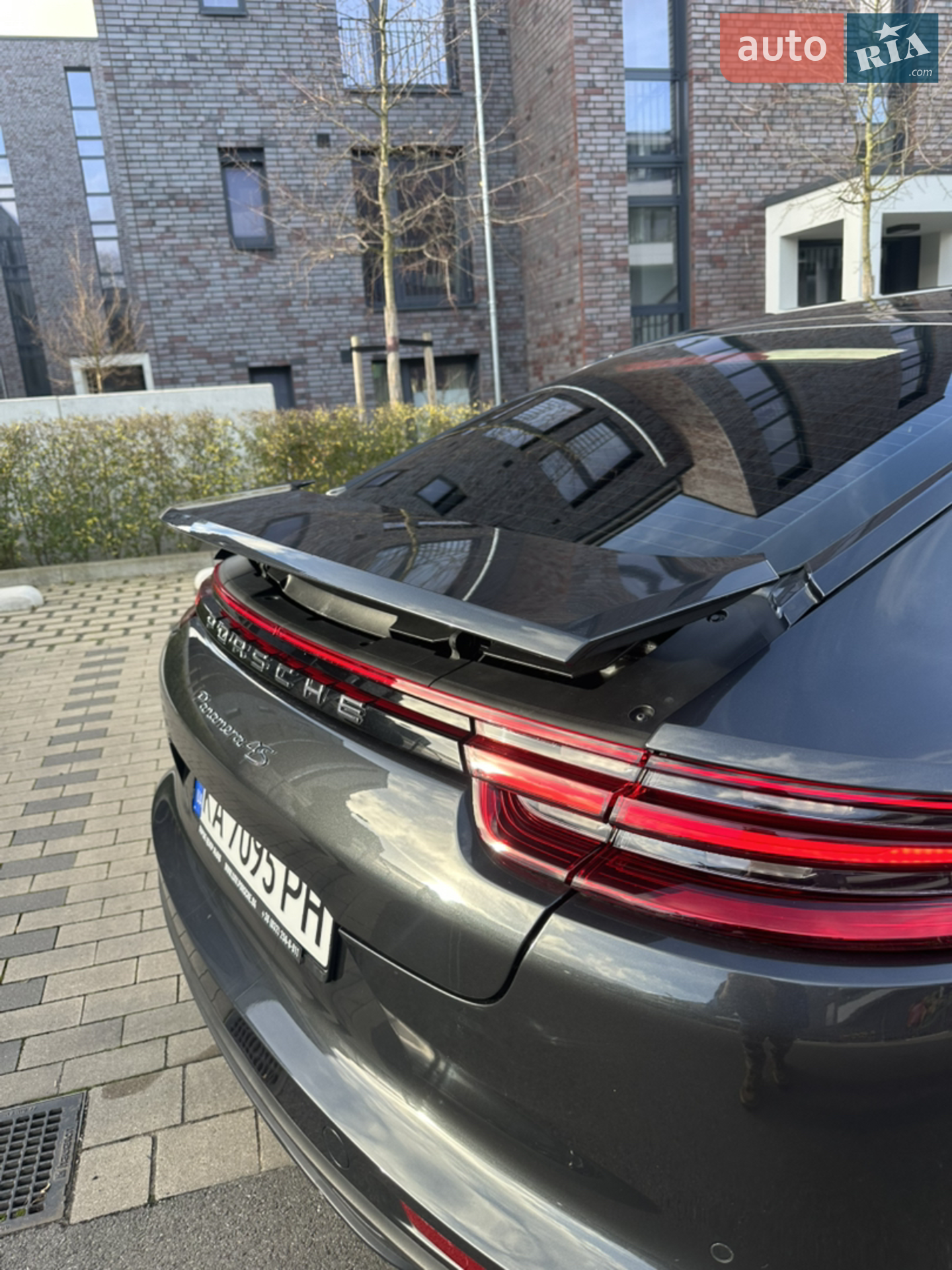 2017 Porsche Panamera - мініатюра 30