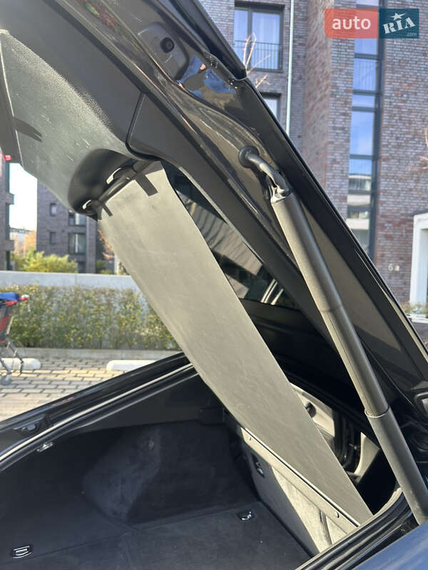 Фастбэк Porsche Panamera 2017 в Львове