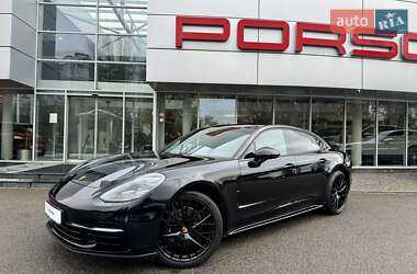 Porsche Panamera 2020